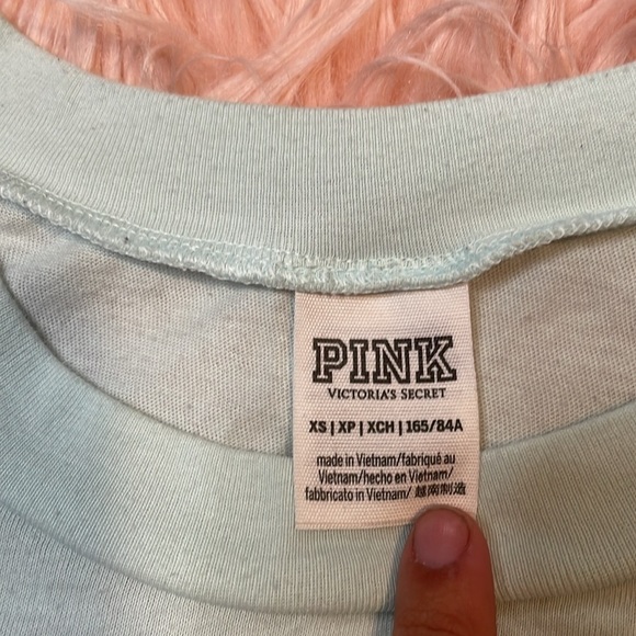 PINK Victoria’s Secret Oversized Sequin T-Shirt Size XS - Picture 3 of 6